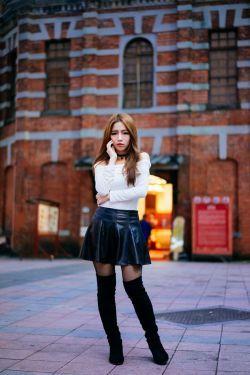 女机械人